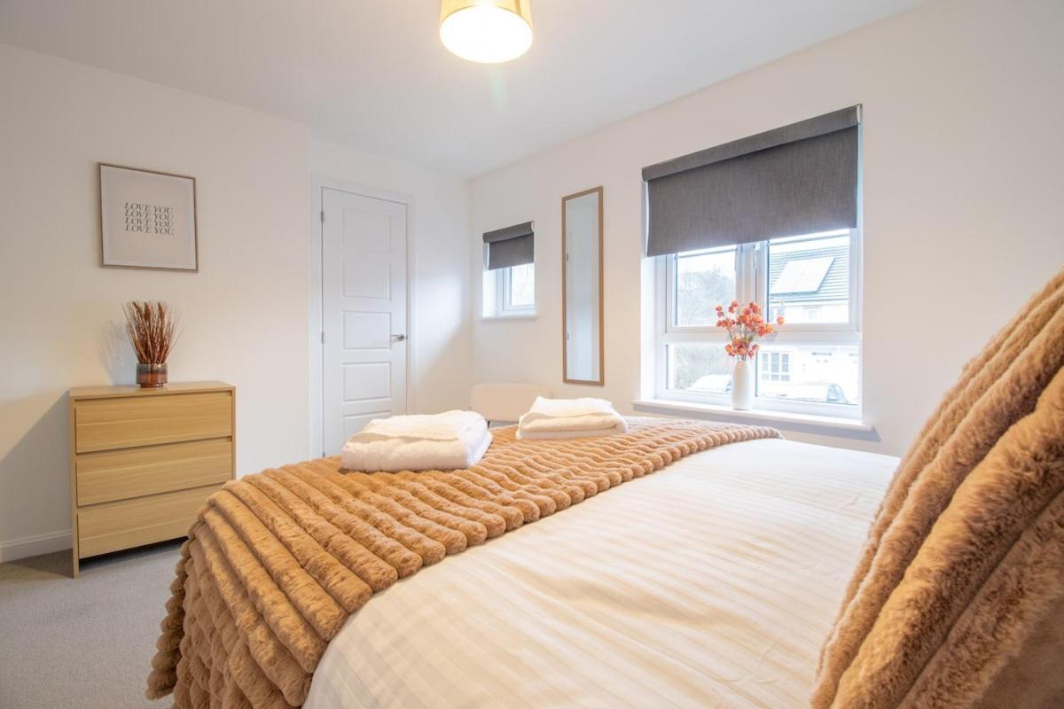 Spacious 3 Bed House In Falkirk Polmont Екстериор снимка